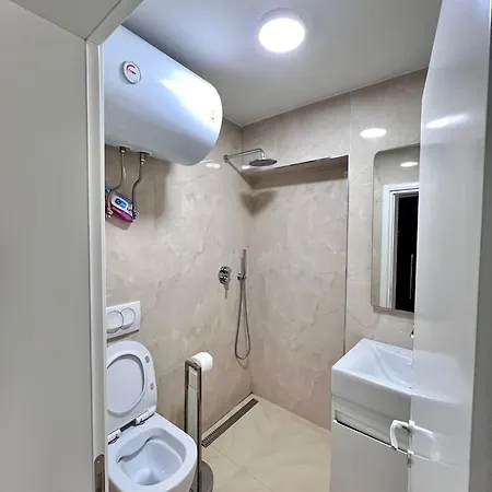 Center Blloku - Elegant 03 Τίρανα